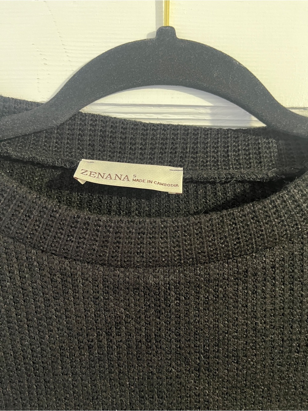 Zenana Outfitters Black Short-Sleeve Crewneck Sweater - Picture 2 of 3
